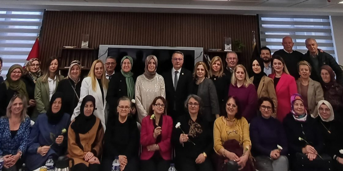 8 Mart Dünya kadınlar Günü’nü Zeytinburnu Şubemizde Kutladık