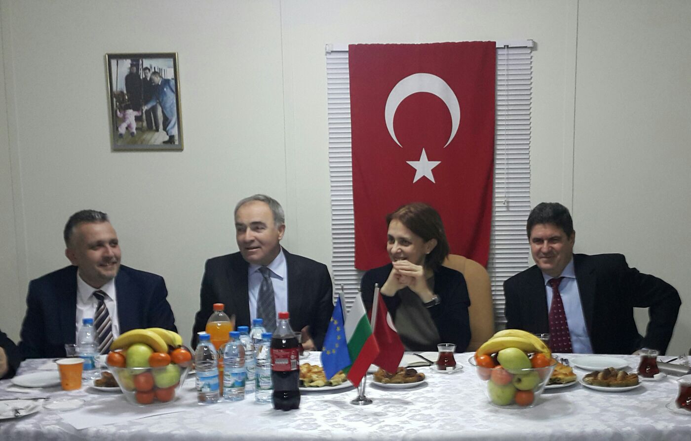 Bulgaristan Büyükelçisi Rumeli Türk Dernekleri Federasyonunu Ziyaret Etti Bulgaristan Büyükelçisi Rumeli Türk Dernekleri Federasyonunu Ziyaret Etti