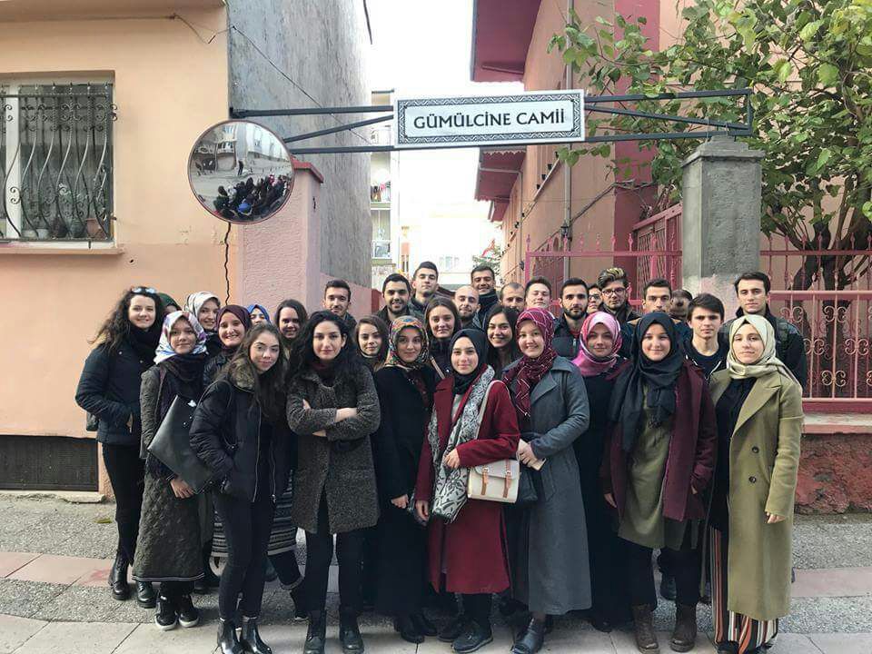 Bursa'daki Batı Trakyalı Gençler Eskişehir'i Gezdi Bursa'daki Batı Trakyalı Gençler Eskişehir'i Gezdi