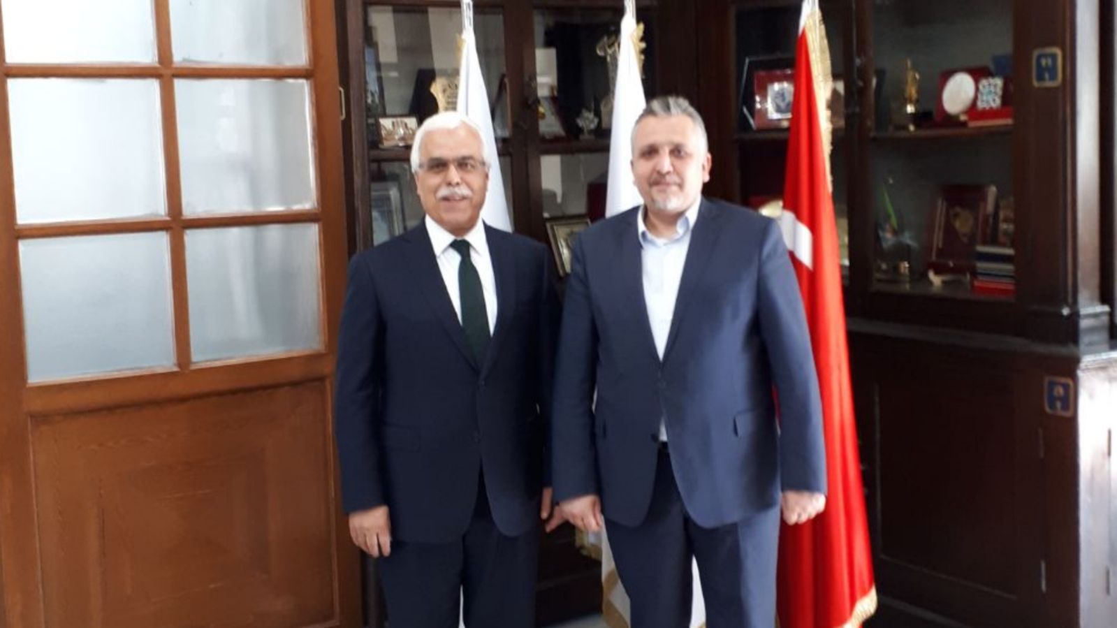 Genel Başkan IRCICA Genel Direktörü Doç.Dr.Halit Eren’i Ziyaret Etti Genel Başkan IRCICA Genel Direktörü Doç.Dr.Halit Eren’i Ziyaret Etti