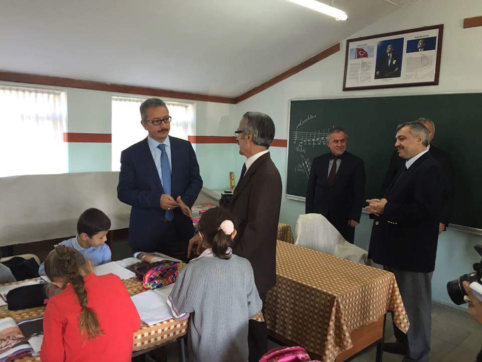 İzmit Şubemiz Eğitime Destek Projesini Faaliyete Soktu İzmit Şubemiz Eğitime Destek Projesini Faaliyete Soktu