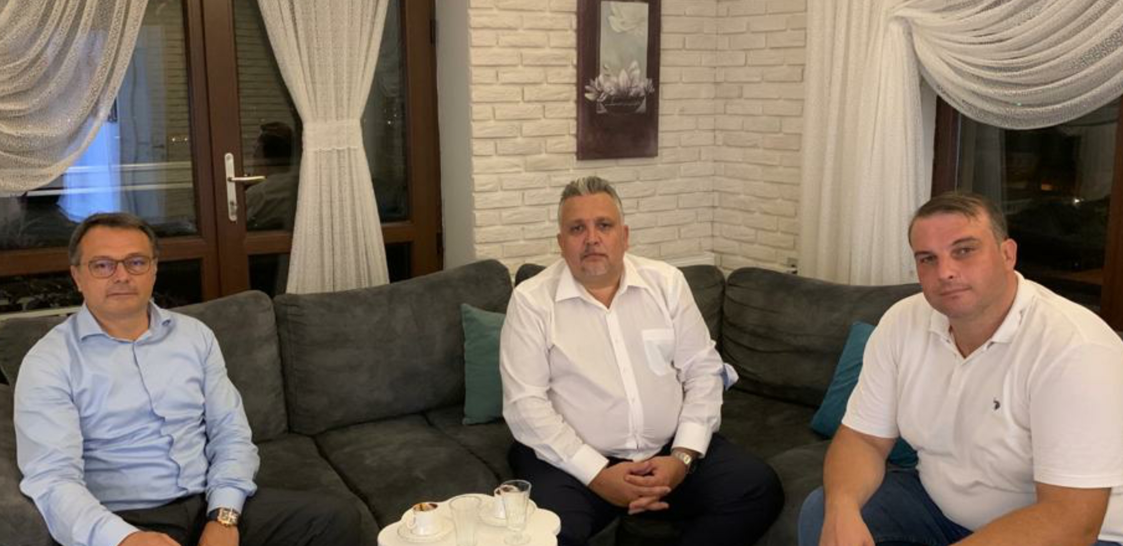 Utanç Nedir Bilmeyip Kutsal Varlığımız Annelerimize Küfredenleri Camiamızdan Temizleyeceğiz Utanç Nedir Bilmeyip Kutsal Varlığımız Annelerimize Küfredenleri Camiamızdan Temizleyeceğiz